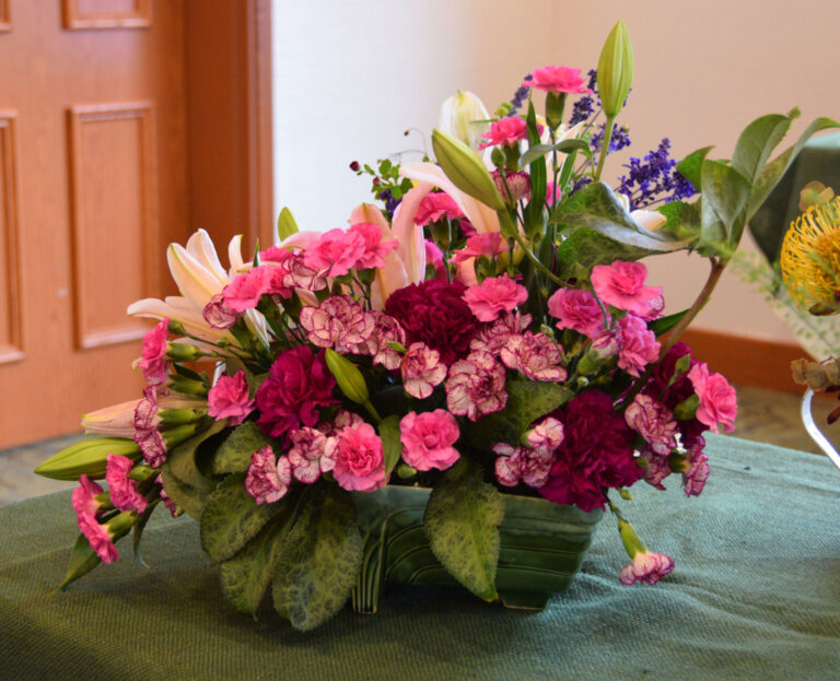 Arrangement by Marilyn Thomas